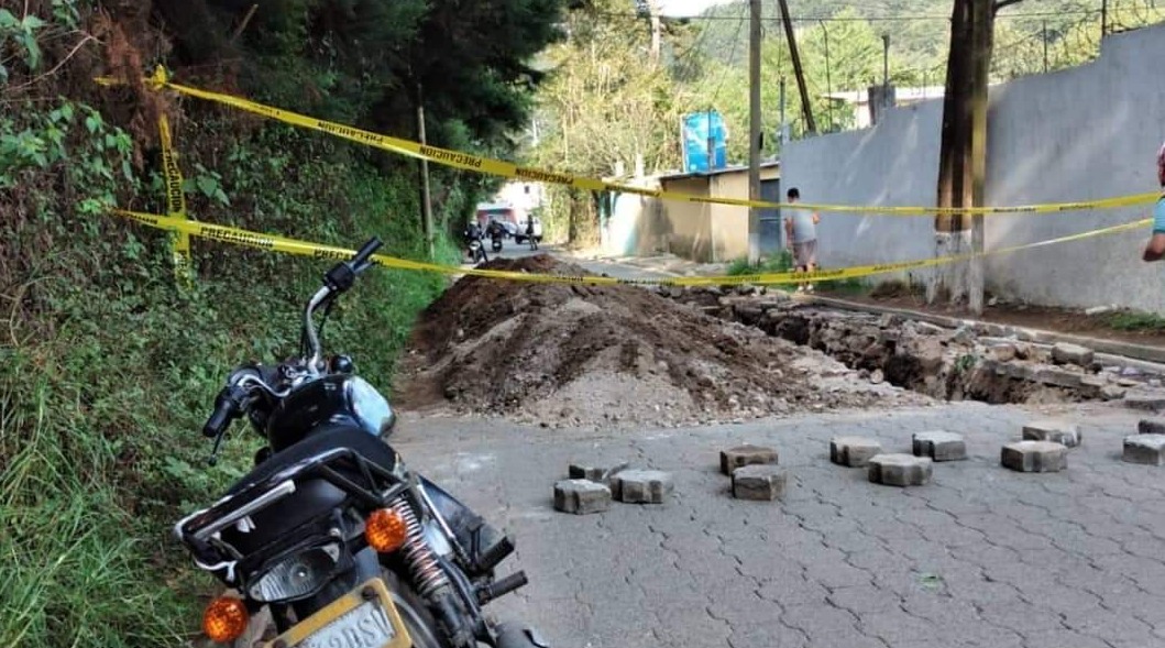 Paso a desnivel San Lucas: Mixco cierra el paso por El Manzanillo, una de las rutas alternas