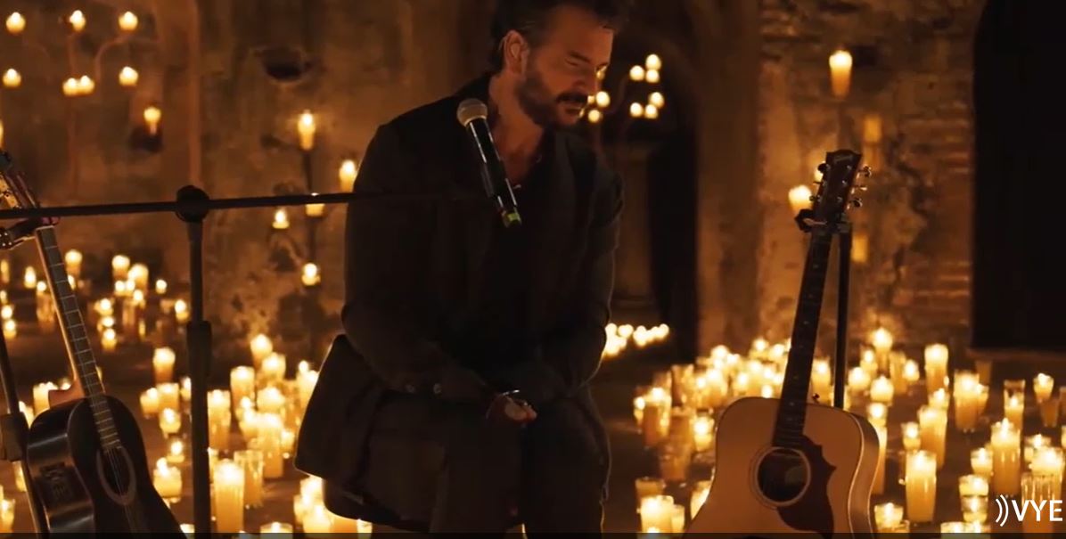 La sorpresa de seguidores de Ricardo Arjona durante la transmisión del concierto “Hecho a la Antigua”