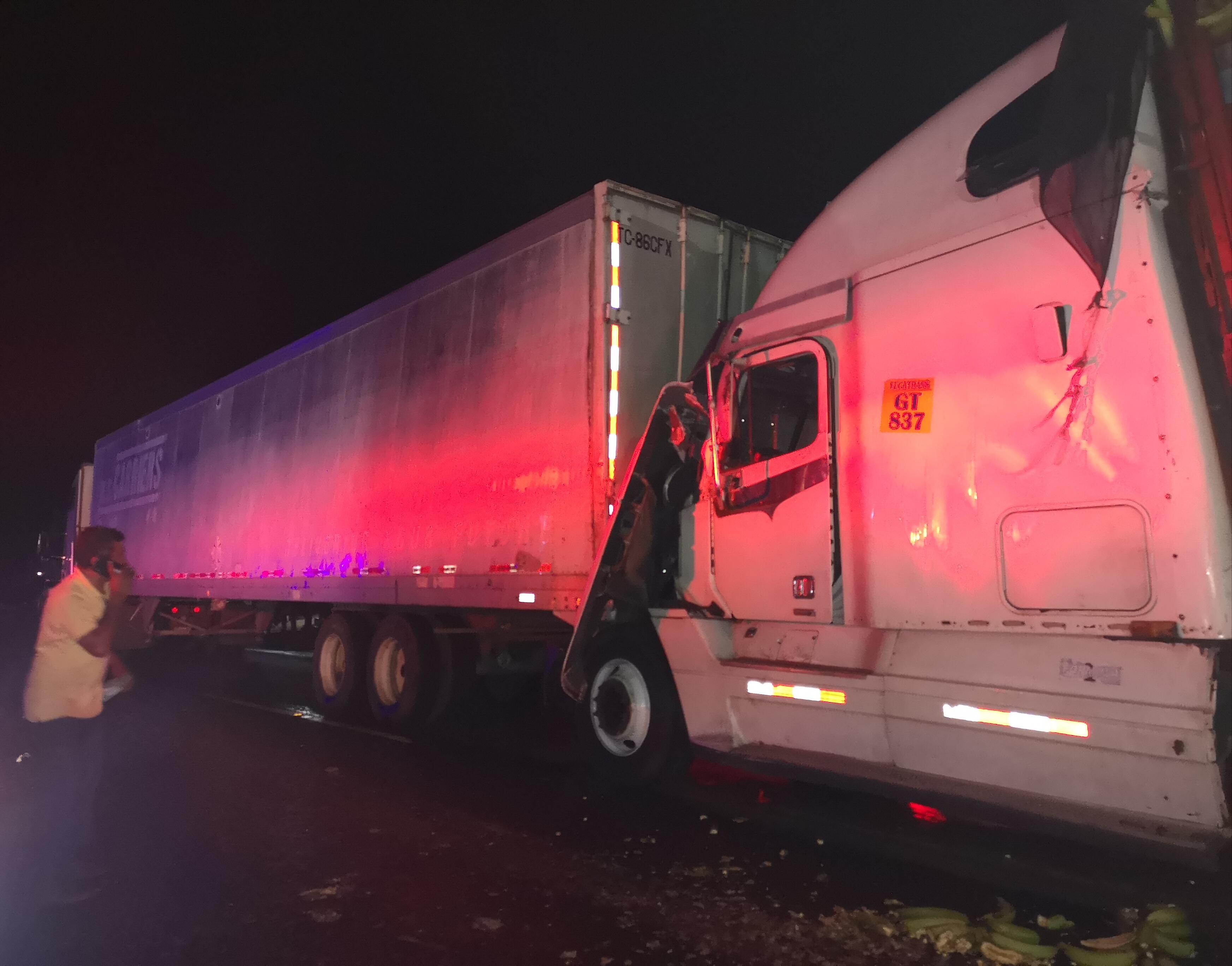 Choque múltiple en El Asintal, Retalhuleu deja un fallecido y varios heridos