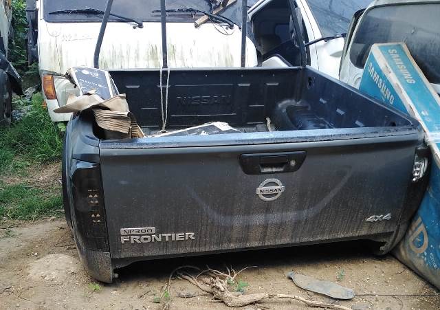 Todos en predio clandestino: Localizan 12 vehículos robados en Villa Nueva