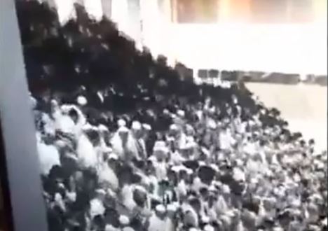 Video: Tribuna en construcción cae en una sinagoga de Israel; hay 60 heridos