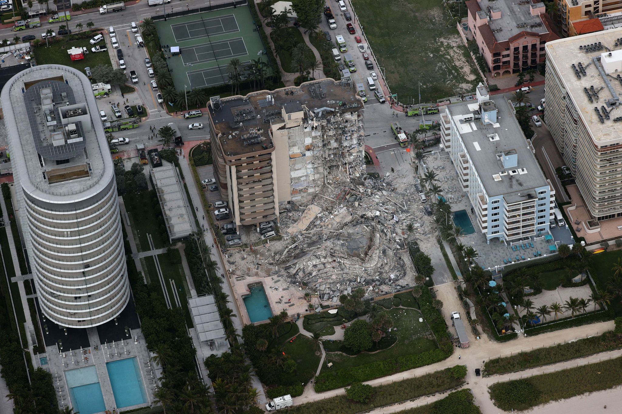Edificio colapsado en Miami necesitaba una reparación de US$9 millones, revela informe
