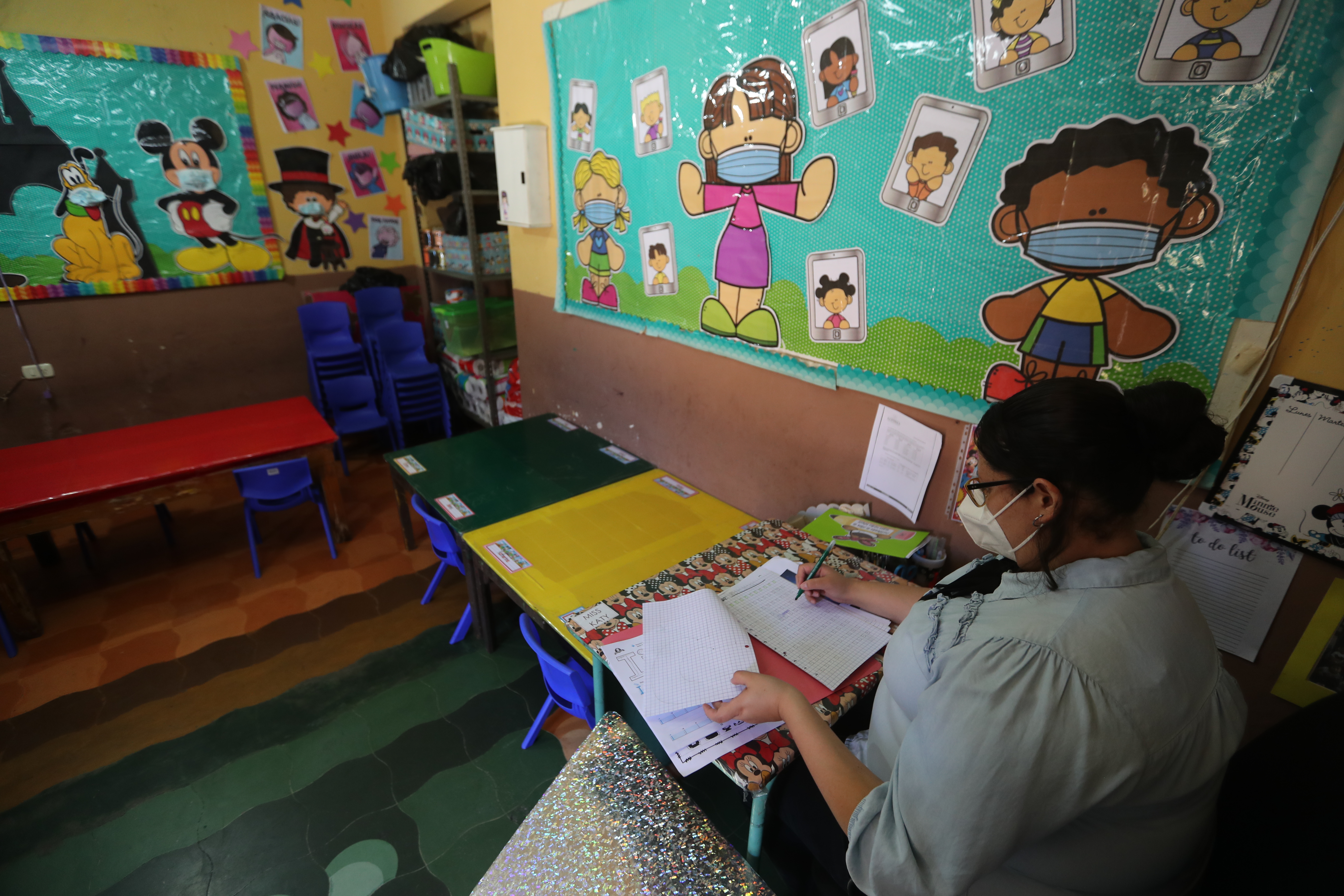 [Viva La Noticia] Día del maestro en Guatemala