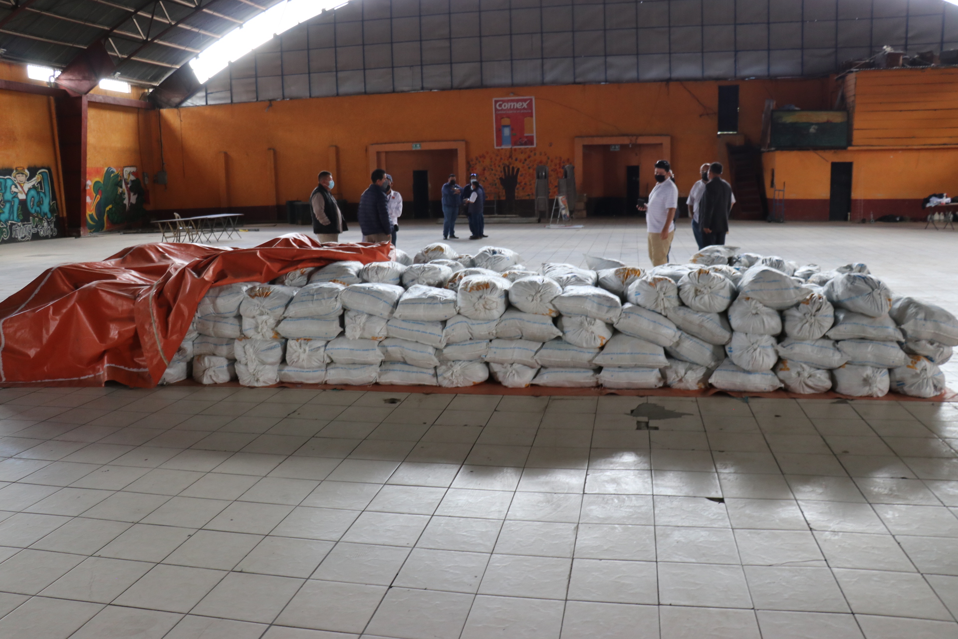 VIDEO | Alimentos para niños desnutridos continúan embodegados en Quiché, sindicalistas exigen su distribución