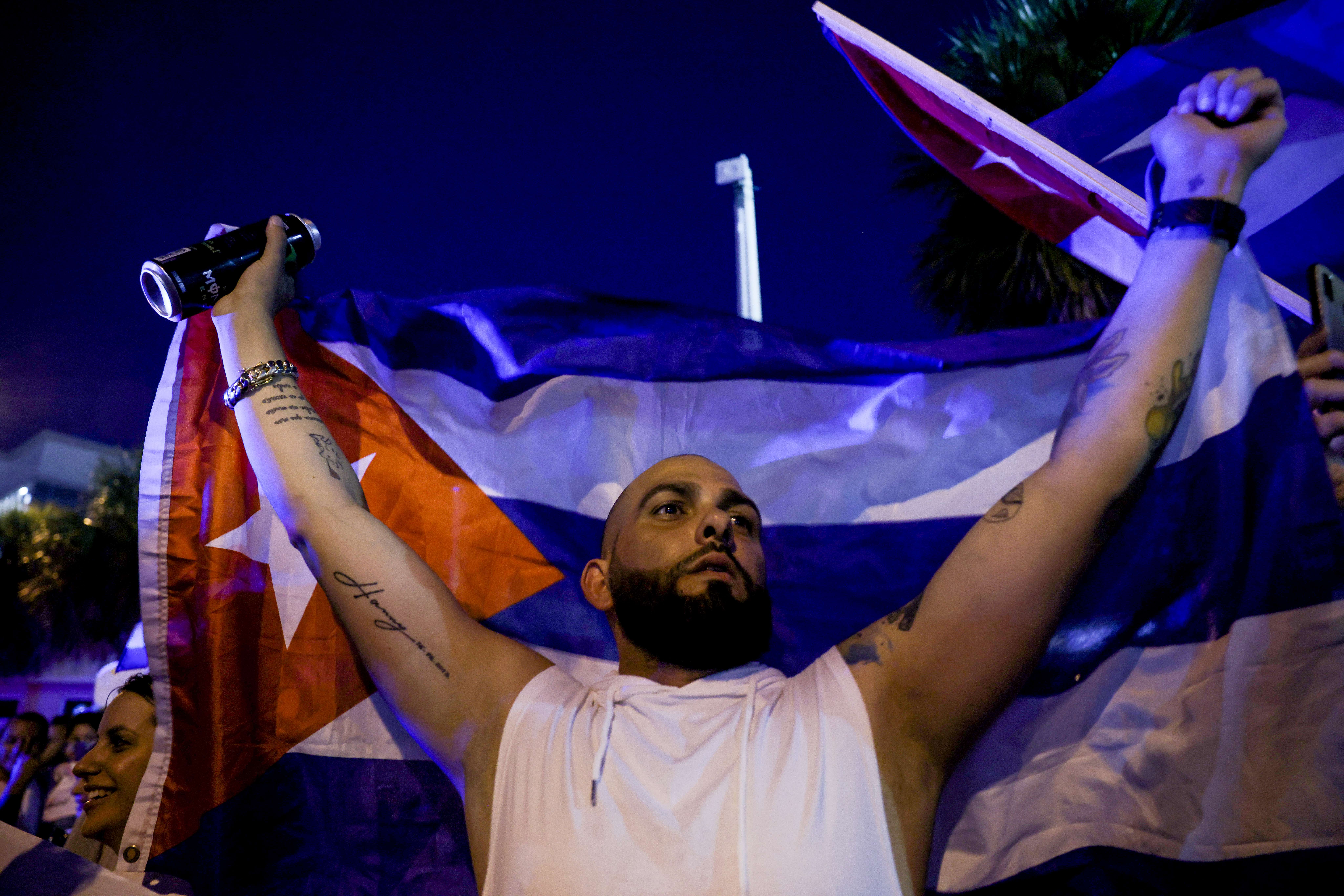 Con detenciones y sin servicio de internet: Gobierno de Cuba responde a las protestas