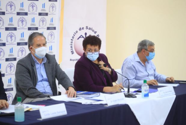 Salud afirma que próximas dosis contra el covid-19 en llegar a Guatemala serán utilizadas para inmunizar a maestros