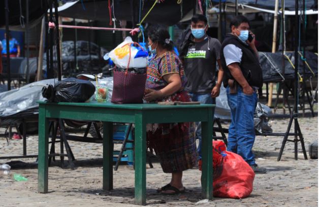 La situación que se vive en San Martín Jilotepeque que cerró para detener el avance del covid-19