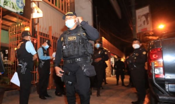 PNC detiene a más de 60 personas (en varios departamentos) por violar la ley seca