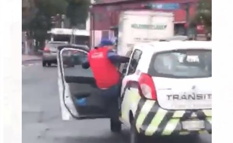 Video: Esto se sabe de la riña entre agentes de la PMT y un ciudadano en la zona 11 capitalina