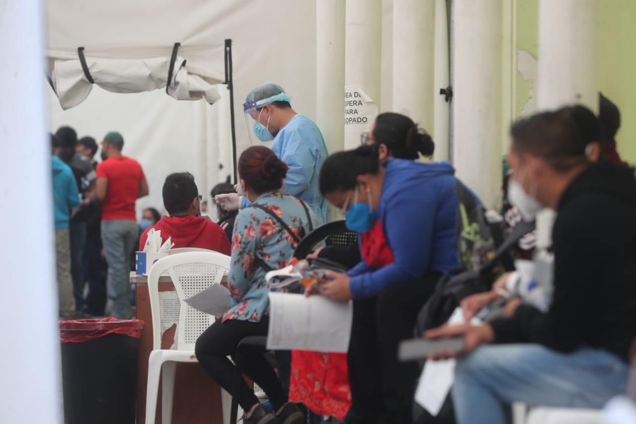 Guatemala tiene 250 municipios en alerta roja por la pandemia del coronavirus