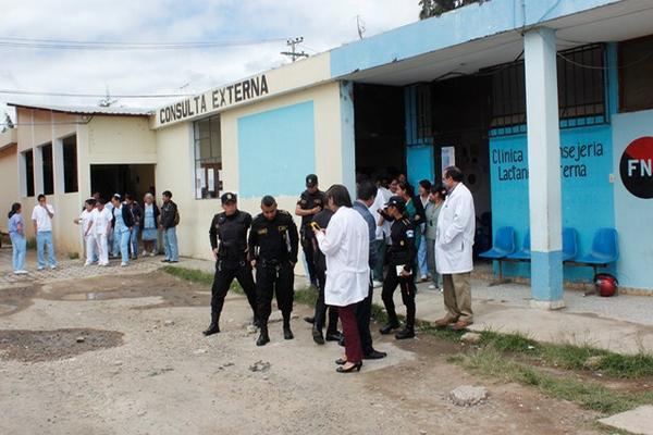 “Tenemos un promedio de tres en espera”: Hospital Nacional de Chimaltenango sobrepasa ocupación del 100% por pacientes covid-19