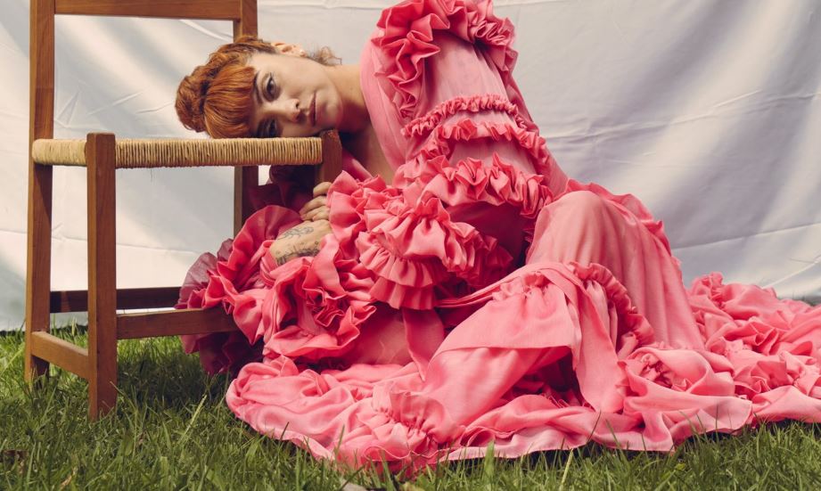 Mon Laferte sorprende a sus admiradores: La cantautora chilena revela que está embarazada