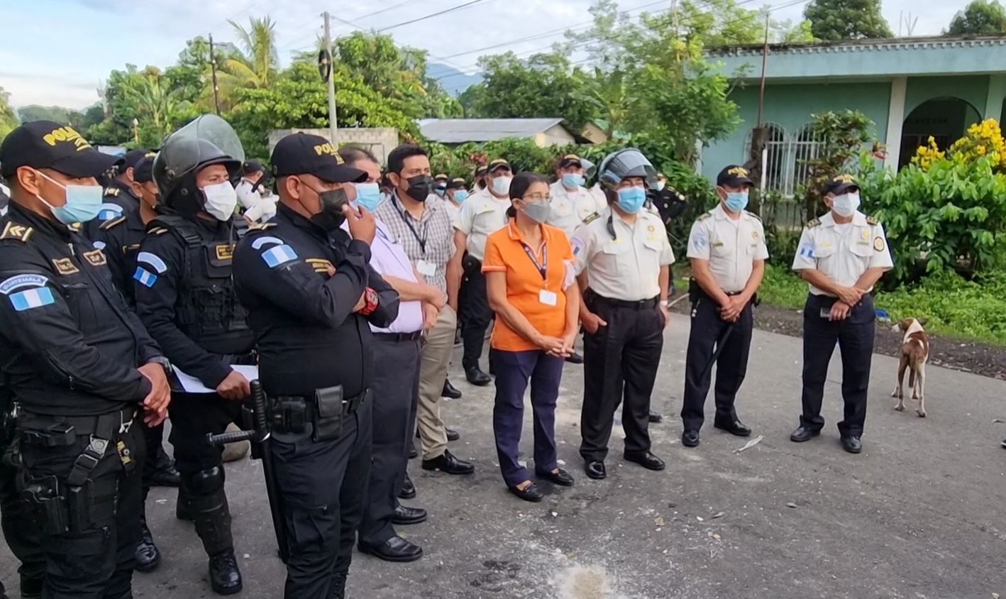 Varios agentes quedan heridos durante un enfrentamiento con pobladores en San Antonio Suchitepéquez