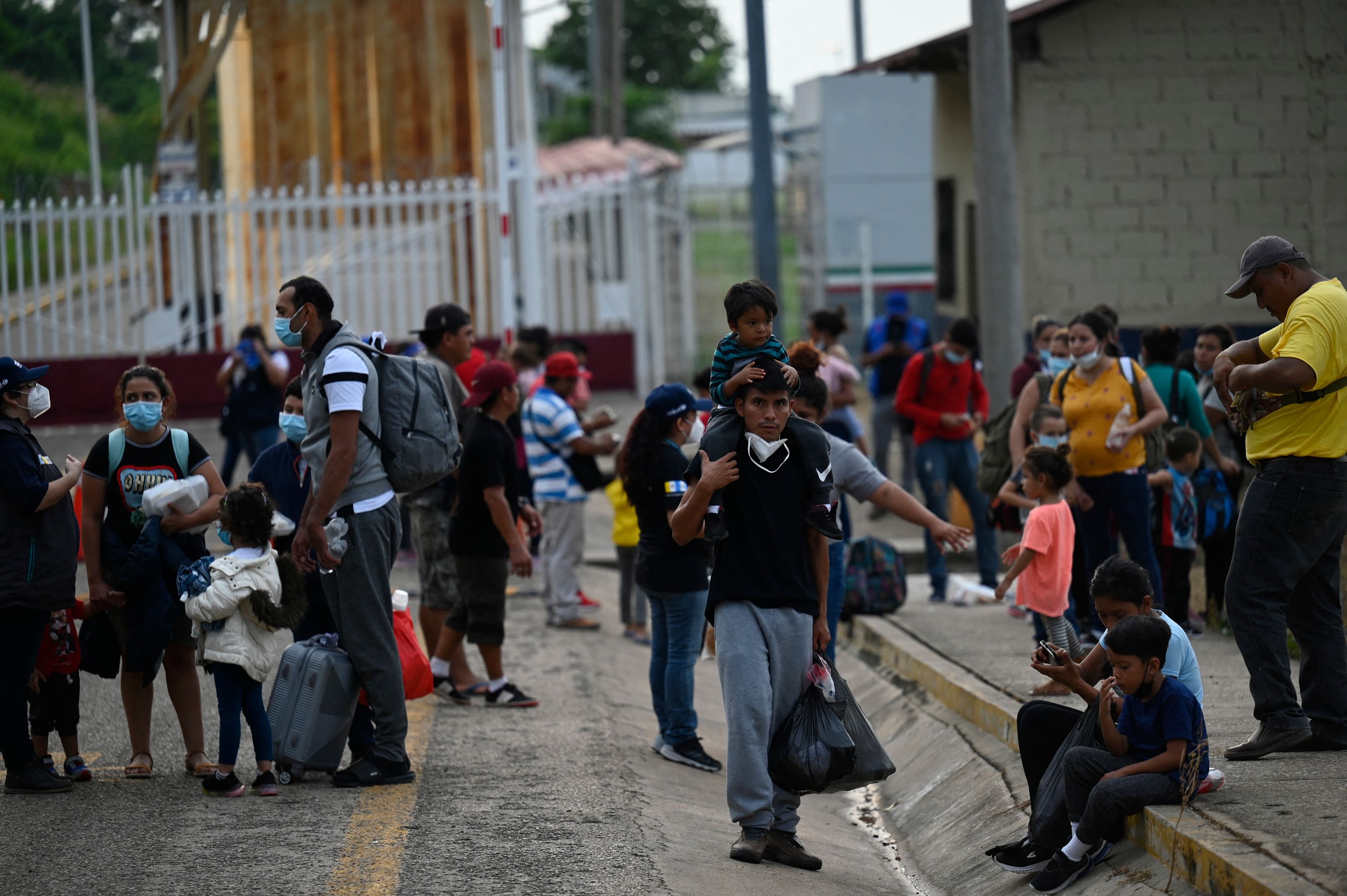 El puesto fronterizo El Ceibo, Petén, ya no recibirá a deportados, luego de acuerdo entre Guatemala y México