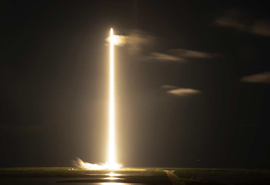 “Histórica misión”: SpaceX abre las puertas del espacio a los civiles con histórico lanzamiento