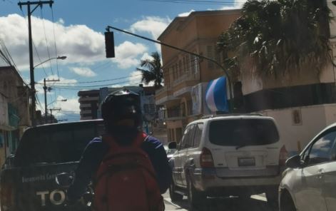 Reportan apagón en varias zonas de la capital y Mixco y esta es la explicación que da la EEGSA