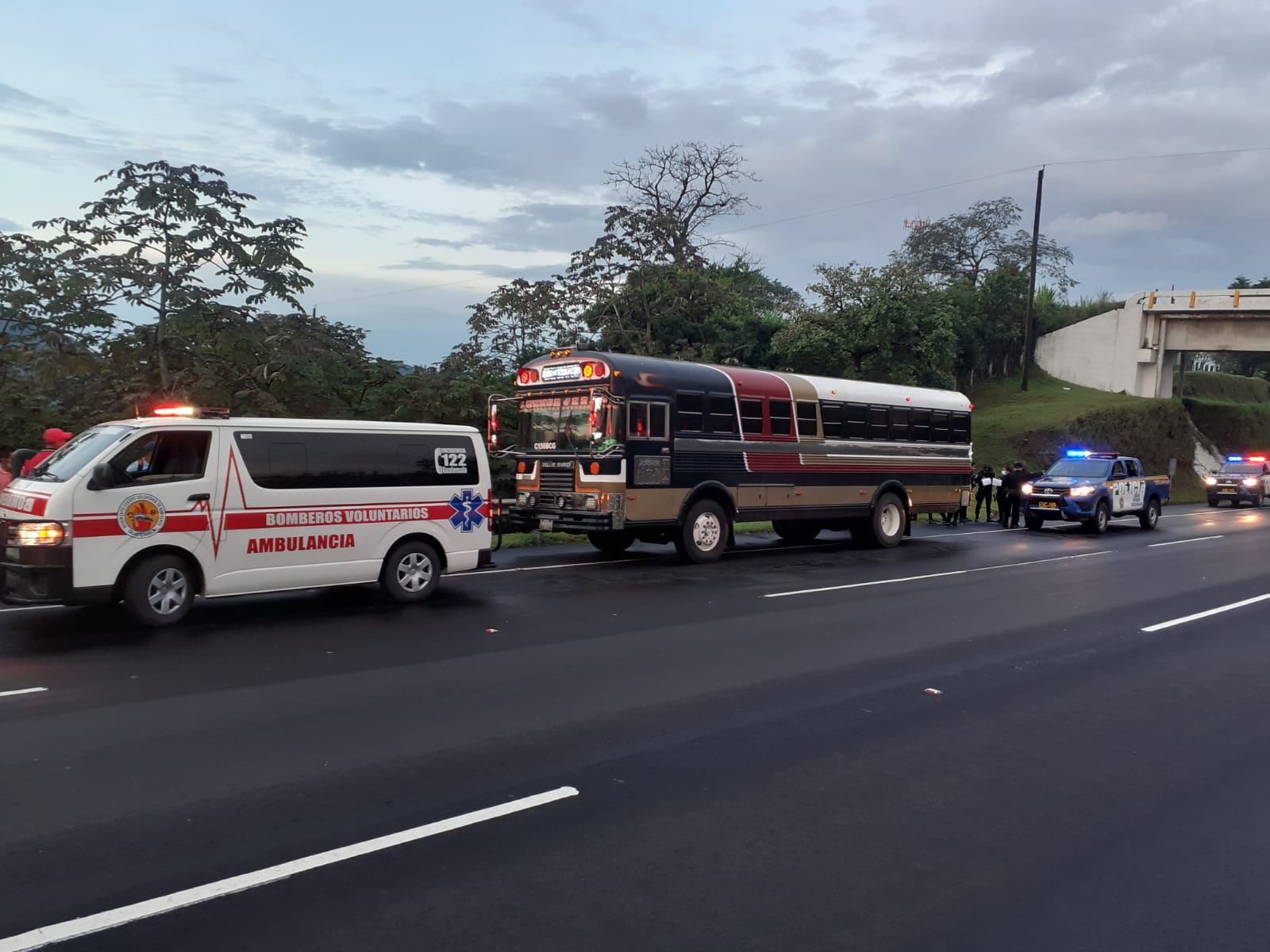Tres personas resultan heridas en asalto en autobús en la autopista Palín – Escuintla