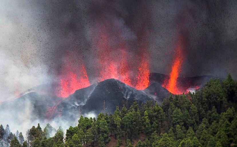 Tras la explosión del volcán Ciudad Vieja en la isla La Palma, España, la zona se ha convertido en un lugar desolado