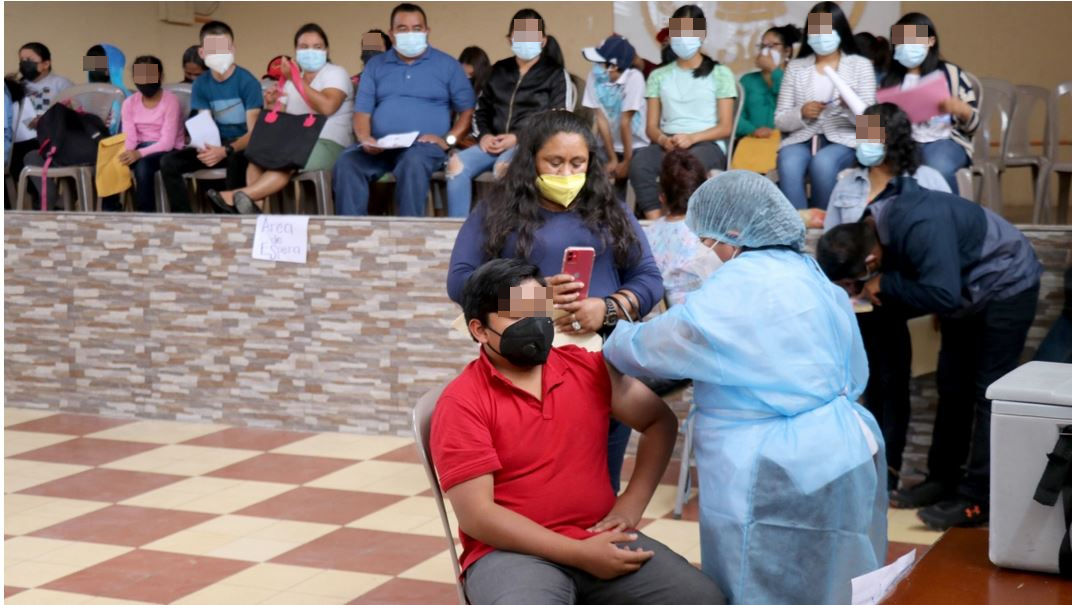 En medio de dudas, Huehuetenango avanza con la vacunación de menores