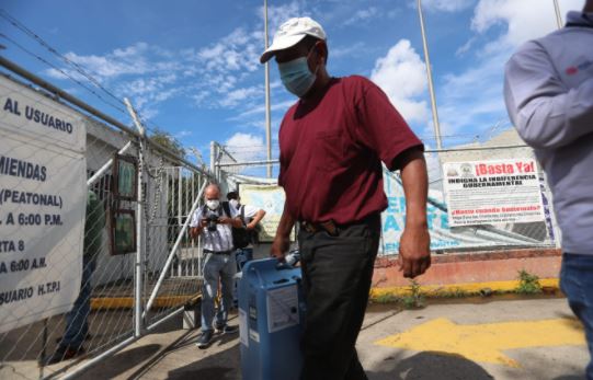 Sin espacio para más pacientes: varios hospitales de Guatemala están al máximo de su capacidad por avance del covid-19