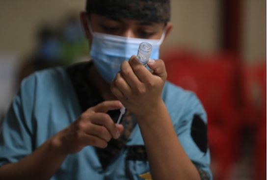 Ley de emergencia contra el covid-19 contempla vacunación de menores de 12 a 17 años