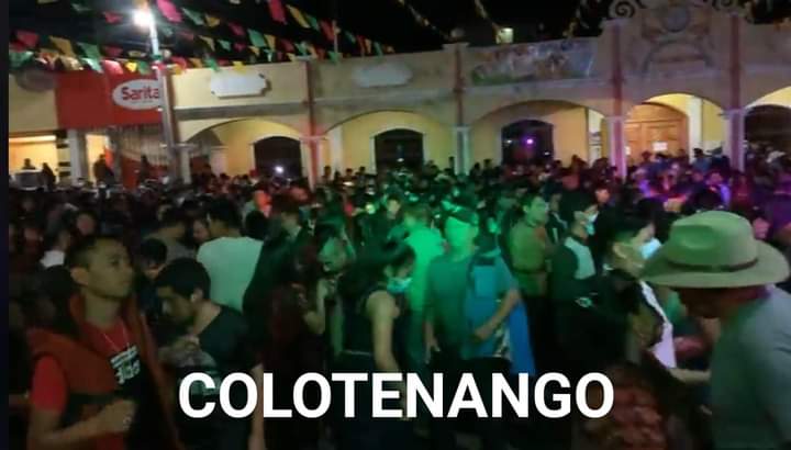 Pese a masivos contagios de Covid-19 pobladores organizan fiestas en Huehuetenango