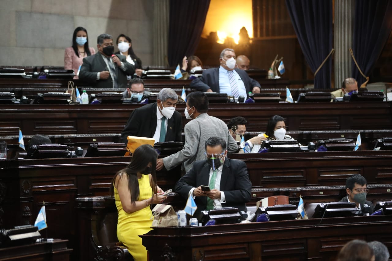 Luego de haber improbado el estado de Calamidad, diputados cabildean para aprobar ley de compras por la pandemia