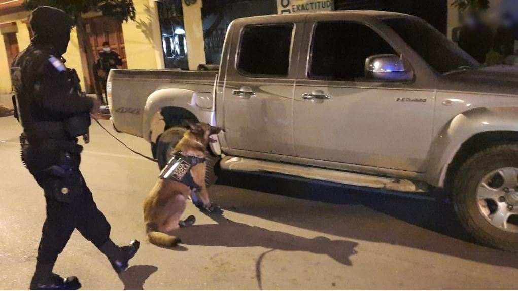 Detienen a excandidato a síndico de Gualán, Zacapa, que transportaba 20 paquetes de cocaína en un picop