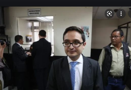 CSJ suspende amparo planteado por Juan Francisco Sandoval y su destitución al frente de la Feci continúa vigente