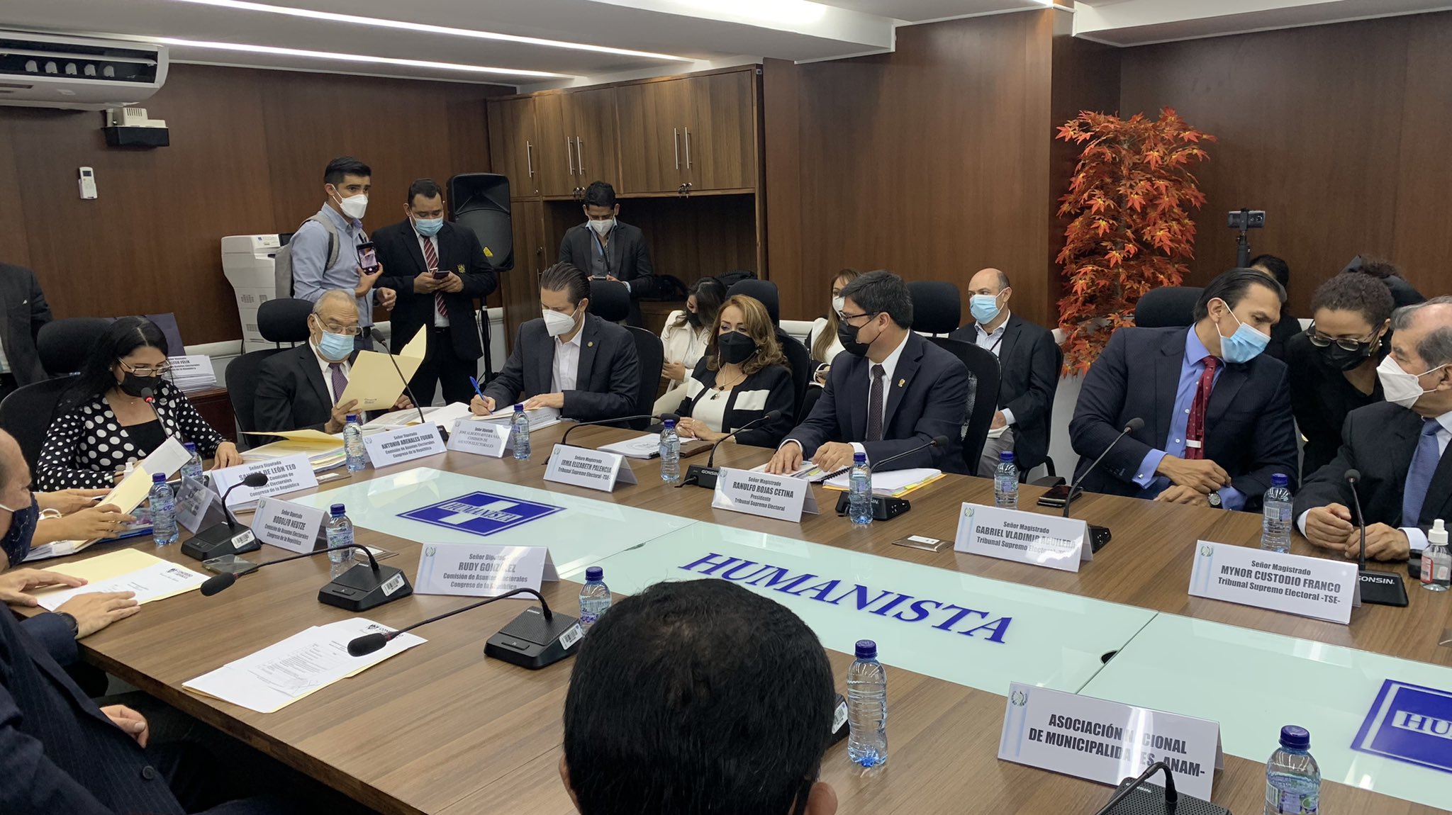 Alcaldes piden claridad de términos de actividades políticas, con miras a nuevo proceso electoral