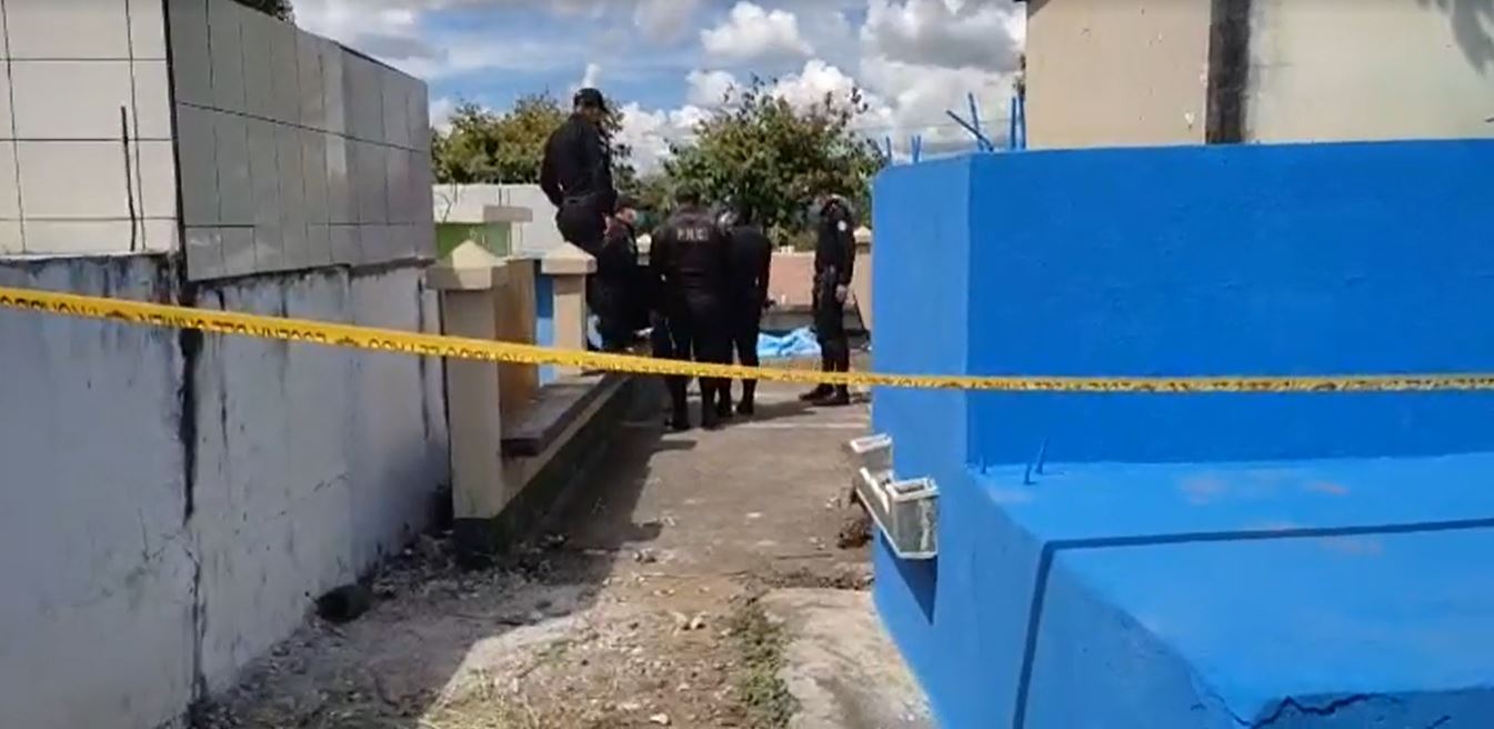 Una persona muerta y dos heridos tras ataque armado en cementerio de Monjas, Jalapa