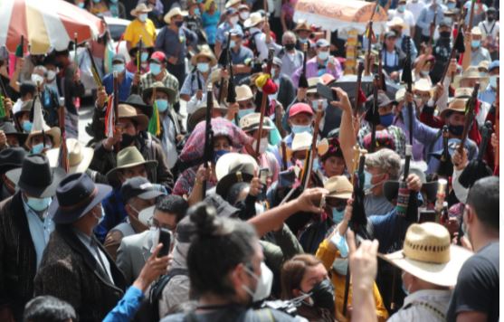 Autoridades indígenas marchan en la capital por estado de Sitio en El Estor y denuncian a Giammattei y a Gendri Reyes