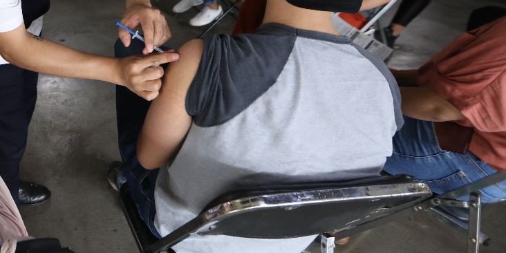 Salud asegura que ya cuenta con propuesta para vacunación de menores entre 6 y 11 años