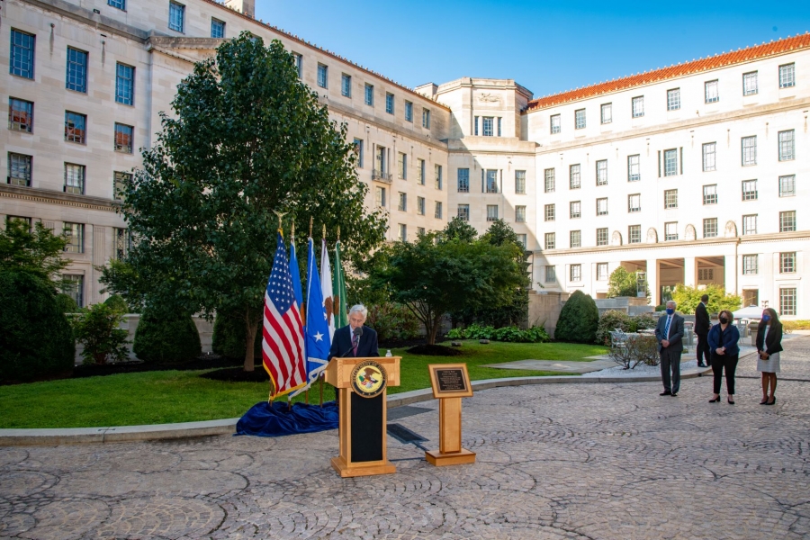 Fiscalía señala que EE. UU. aún no requiere apoyo para estrategia anticorrupción y expertos lo ven como señal de desconfianza