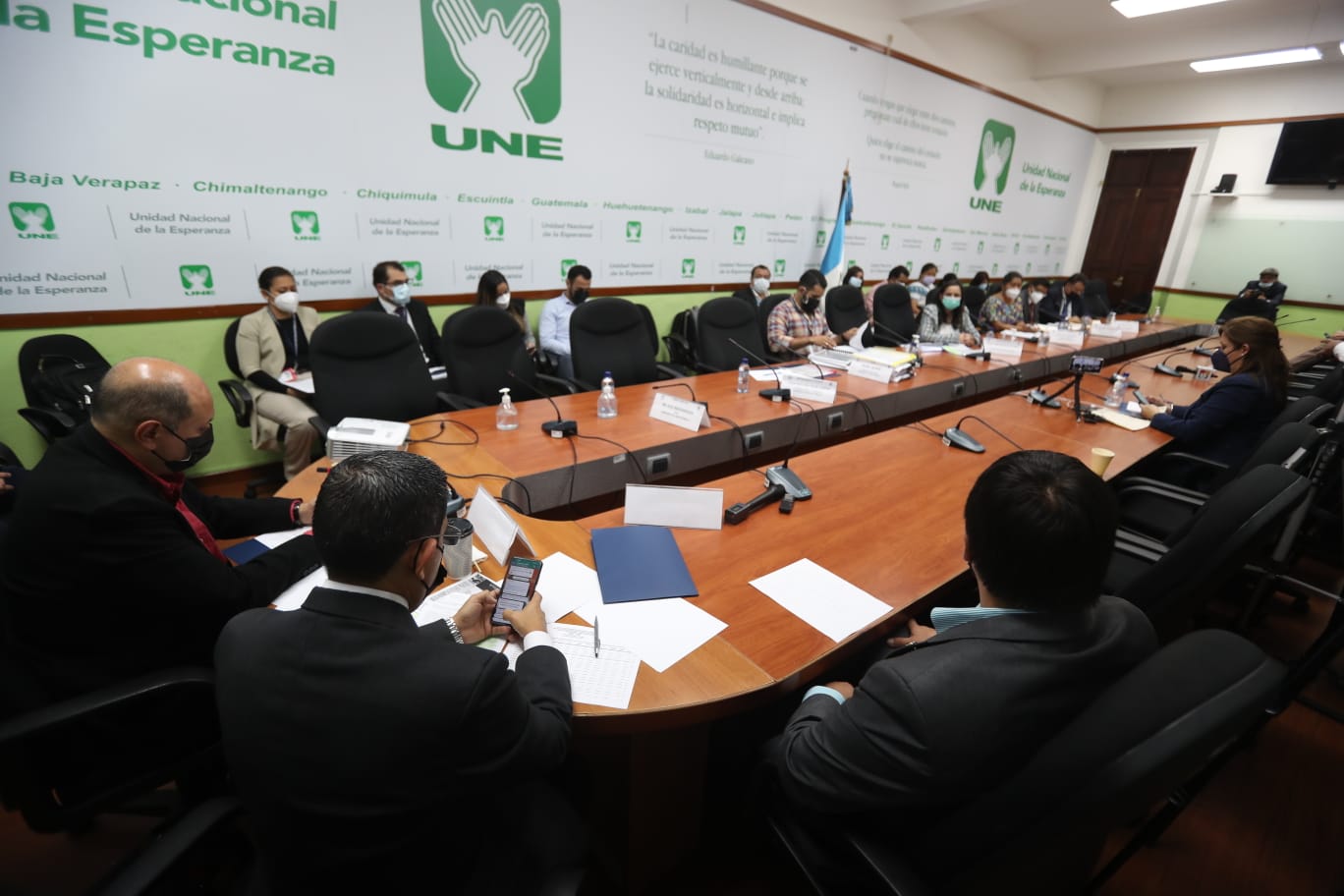 Diputados cuestionan poca inversión en campañas de información sobre la pandemia: en 2021 solo se ha invertido Q3.5 millones