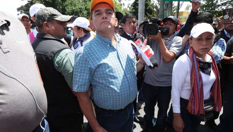 Ministerio de Educación guarda silencio sobre negociaciones del pacto colectivo con dirigente magisterial Joviel Acevedo