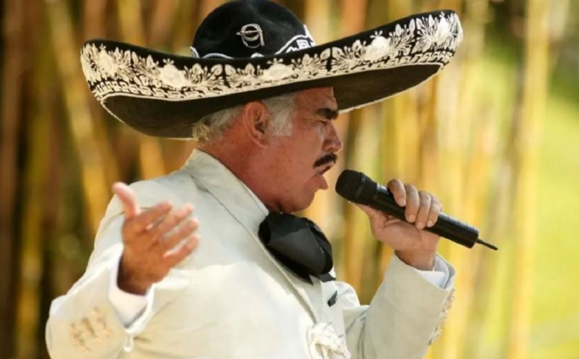 Vicente Fernández: las declaraciones del hijo mayor del cantante sobre los rumores de que lo desconectarán