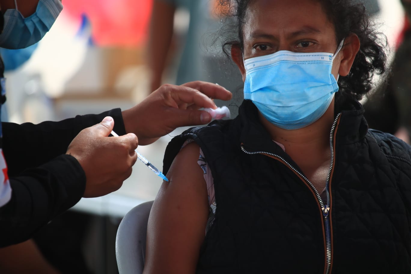 "Las donaciones no son caídas del cielo": Giammattei afirma que habrá tercer dosis de la vacuna contra el covid-19
