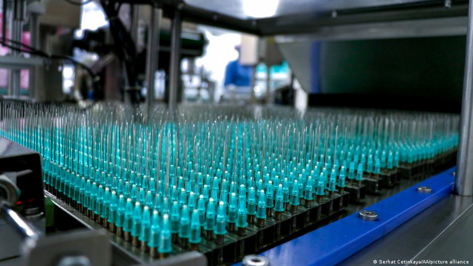 OMS advierte que en 2022 podría producirse escasez masiva de jeringas en el mundo