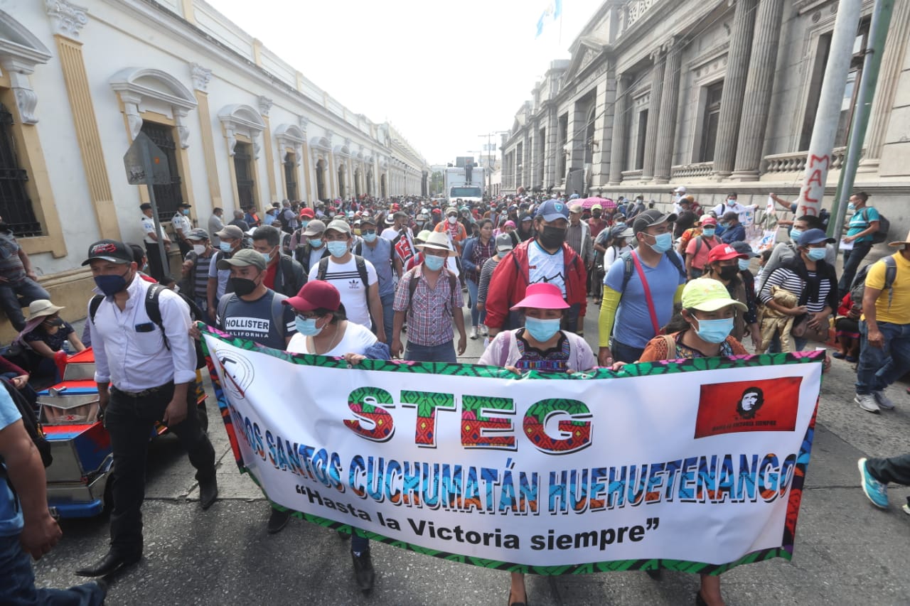 Joviel Acevedo advierte con movilizar a estudiantes de Magisterio si el Congreso no cede a sus demandas