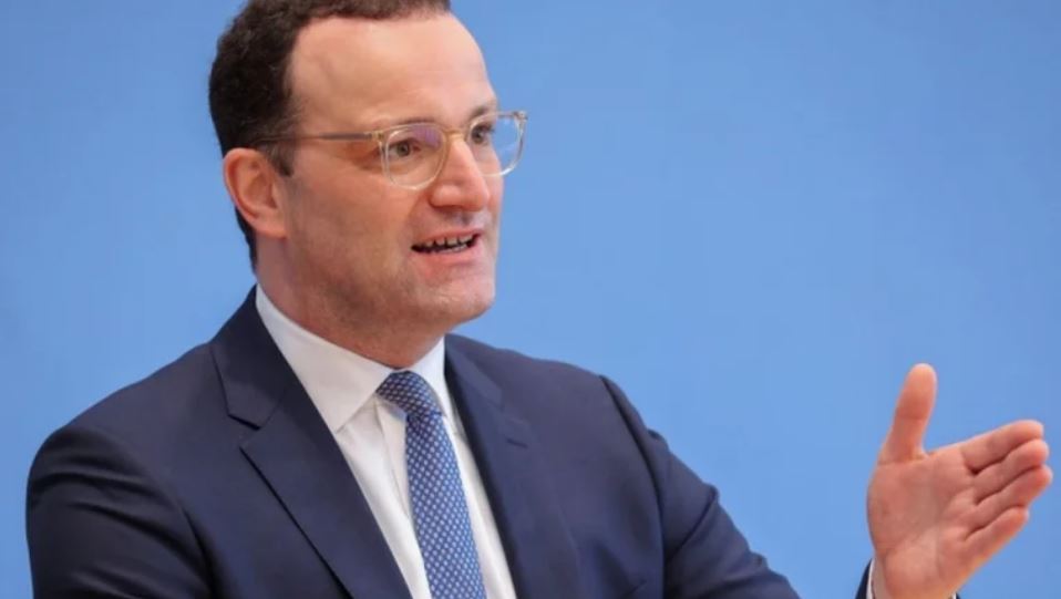 Coronavirus | “Para fines de este invierno, todos en Alemania estarán vacunados, recuperados o muertos”: la dura advertencia del ministro de Salud ante la cuarta ola de contagios