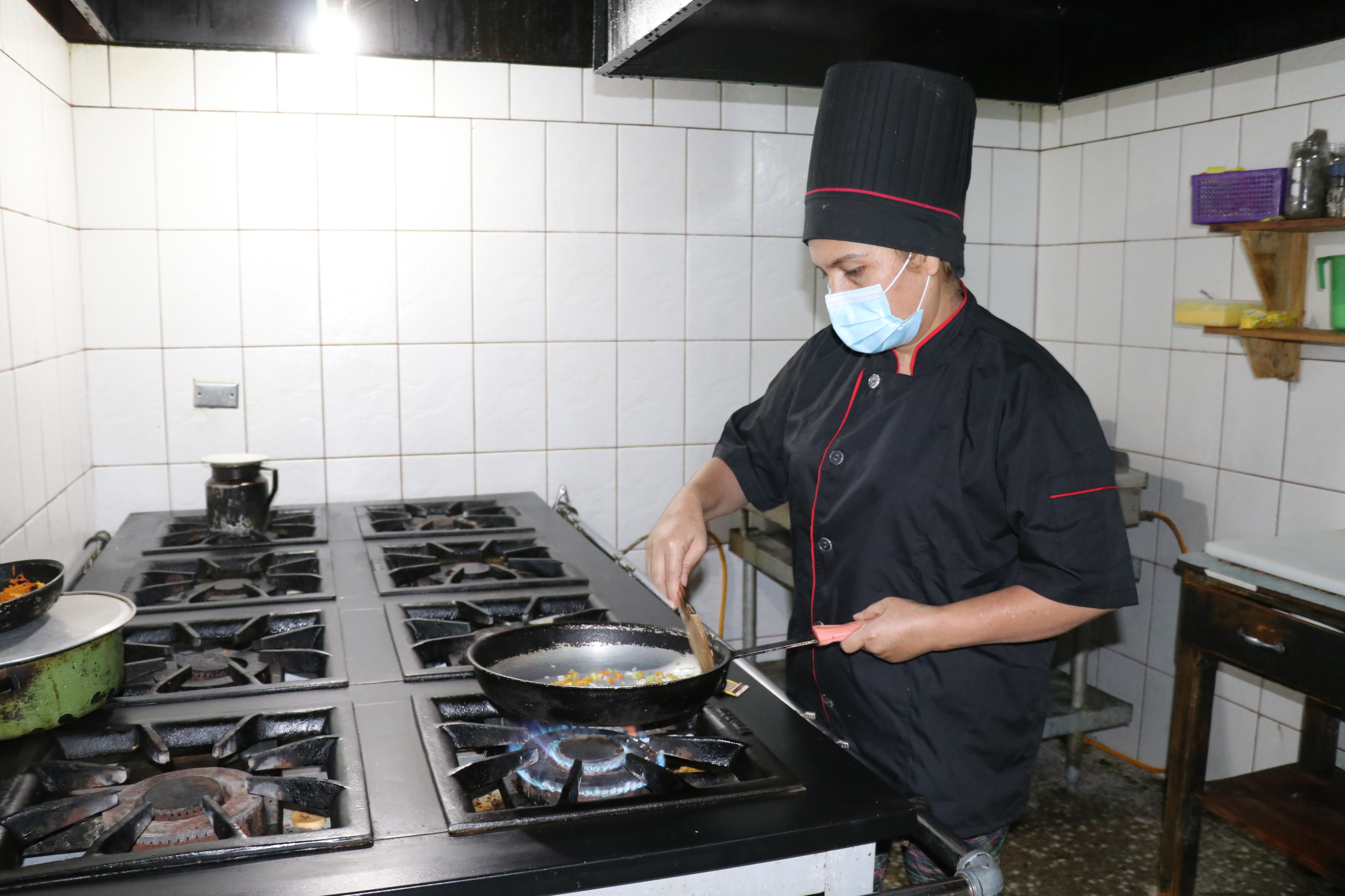 VIDEO | Aumento en el precio del gas impacta economía de restaurantes y amas de casa