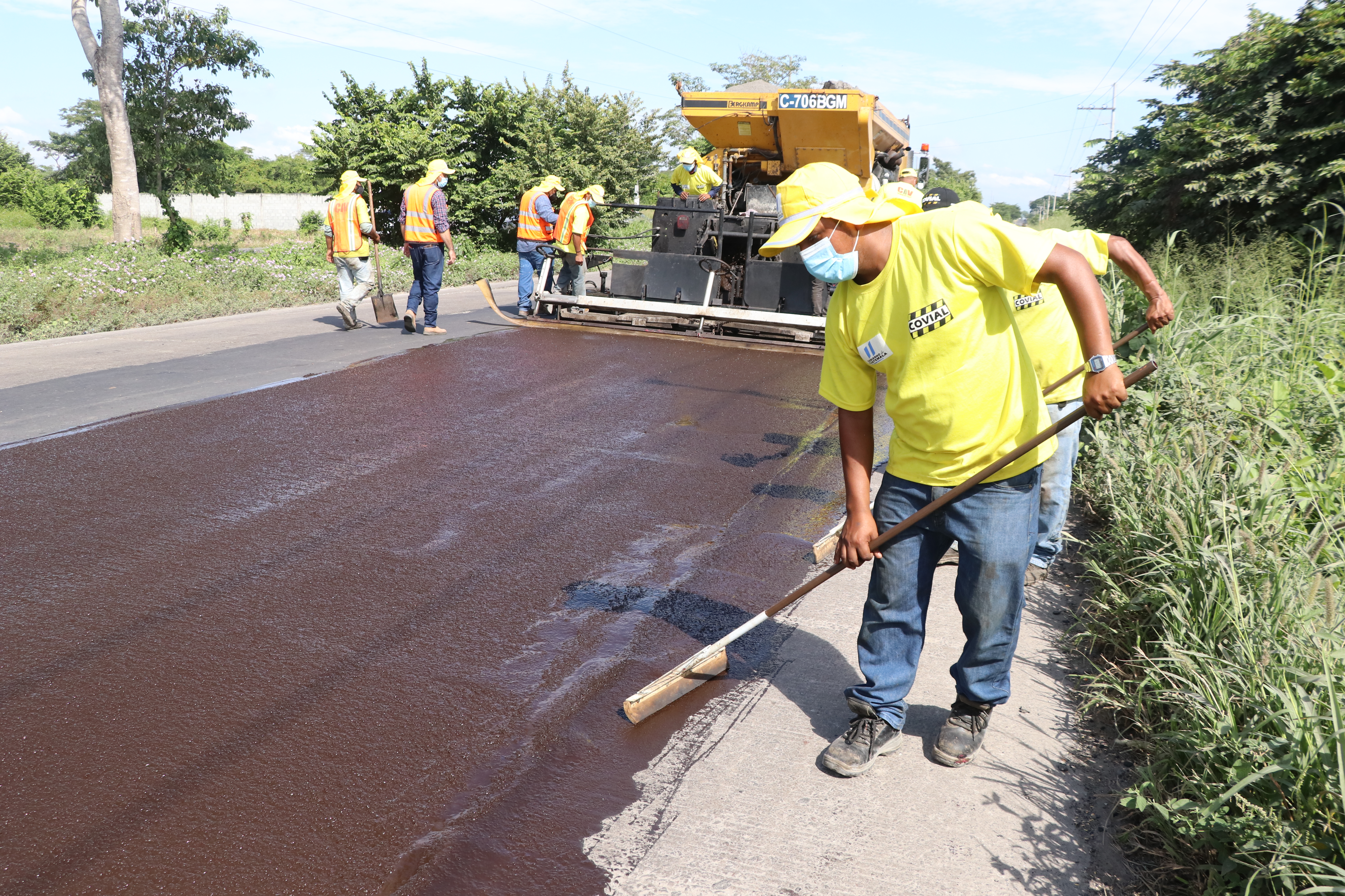VIDEO | Inicia reparación de los dos carriles más dañados de autopista Puerto Quetzal, Escuintla
