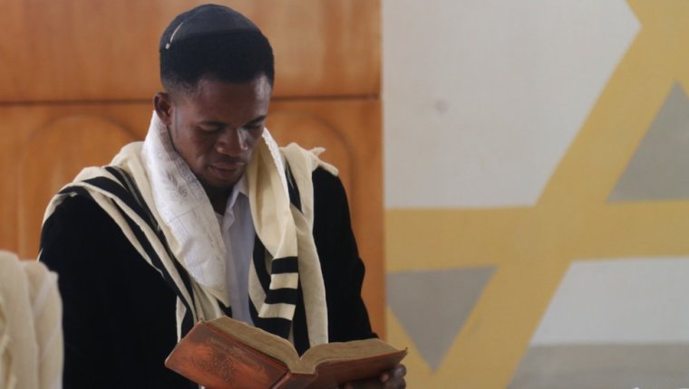 La curiosa (y controvertida) historia de los “judíos nigerianos” que quieren que Israel los reconozca