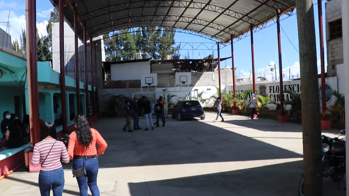 VIDEO | Después de graduarse jóvenes de Quiché se preparan para migrar ilegalmente a EEUU por falta de oportunidades en el país
