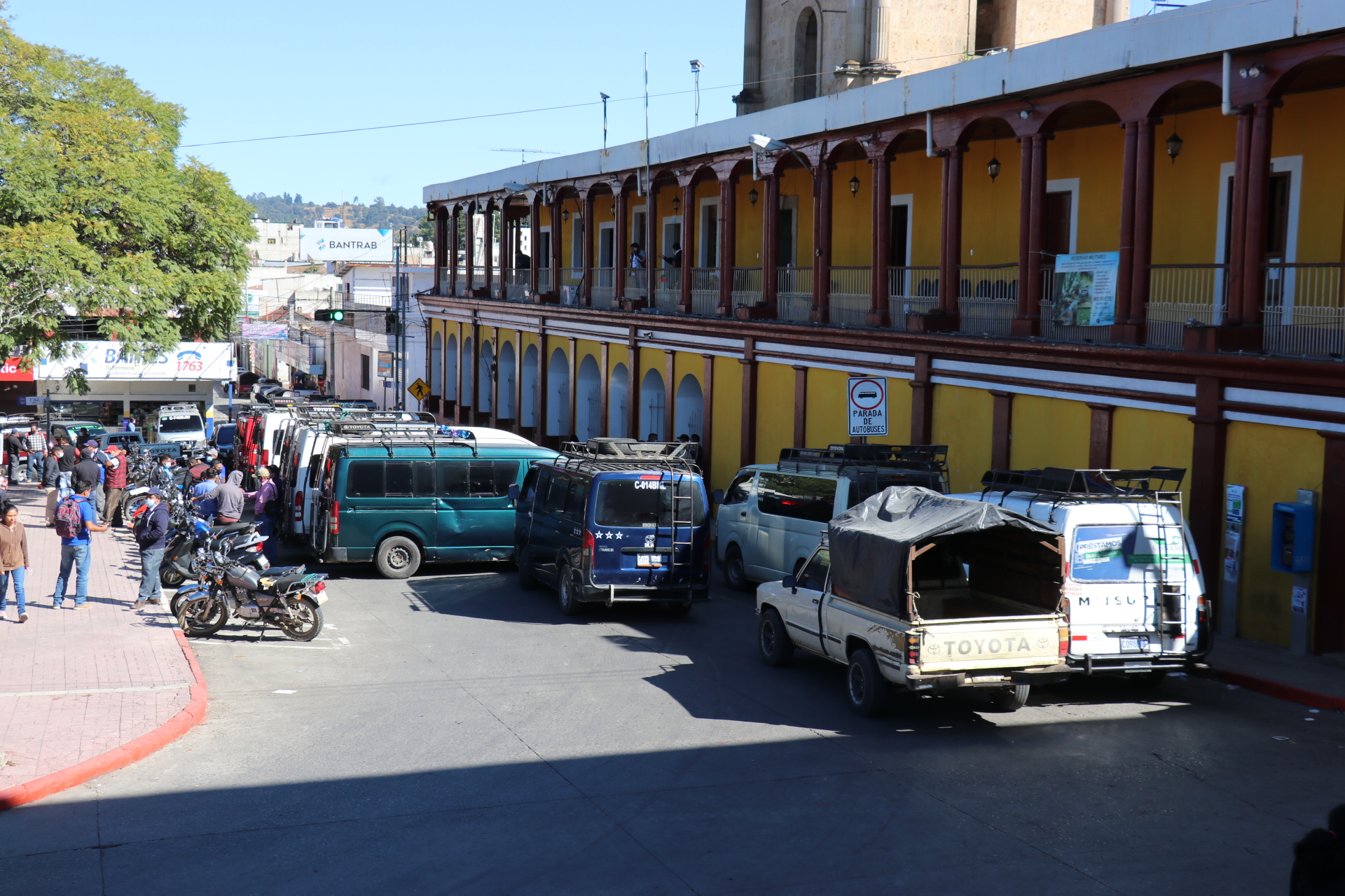 VIDEO | Transportistas de Quiché realizan manifestación por alto precio de combustibles