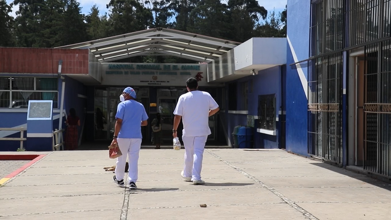 VIDEO | Área de Covid-19 del Hospital Regional de Quiché a su mínima capacidad después de más de un año