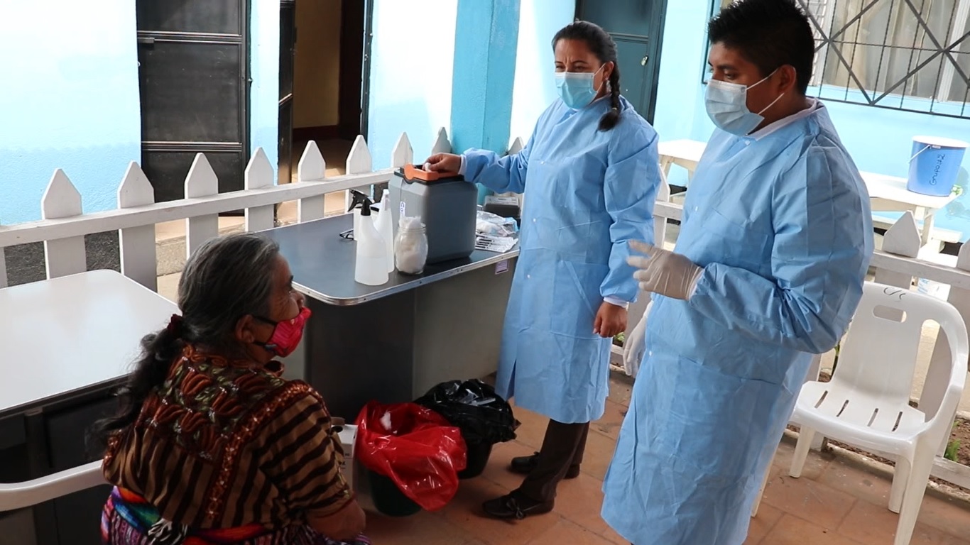 VIDEO | Vacunación contra el covid-19 avanza lentamente en Quiché