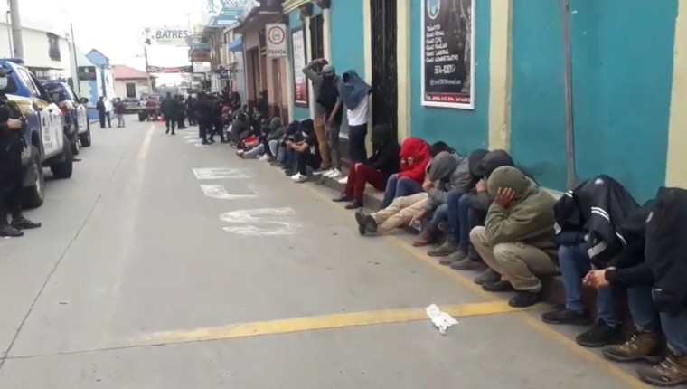 Más de 160 personas detenidas en San Marcos por infringir la ley seca, durante la celebración de Halloween