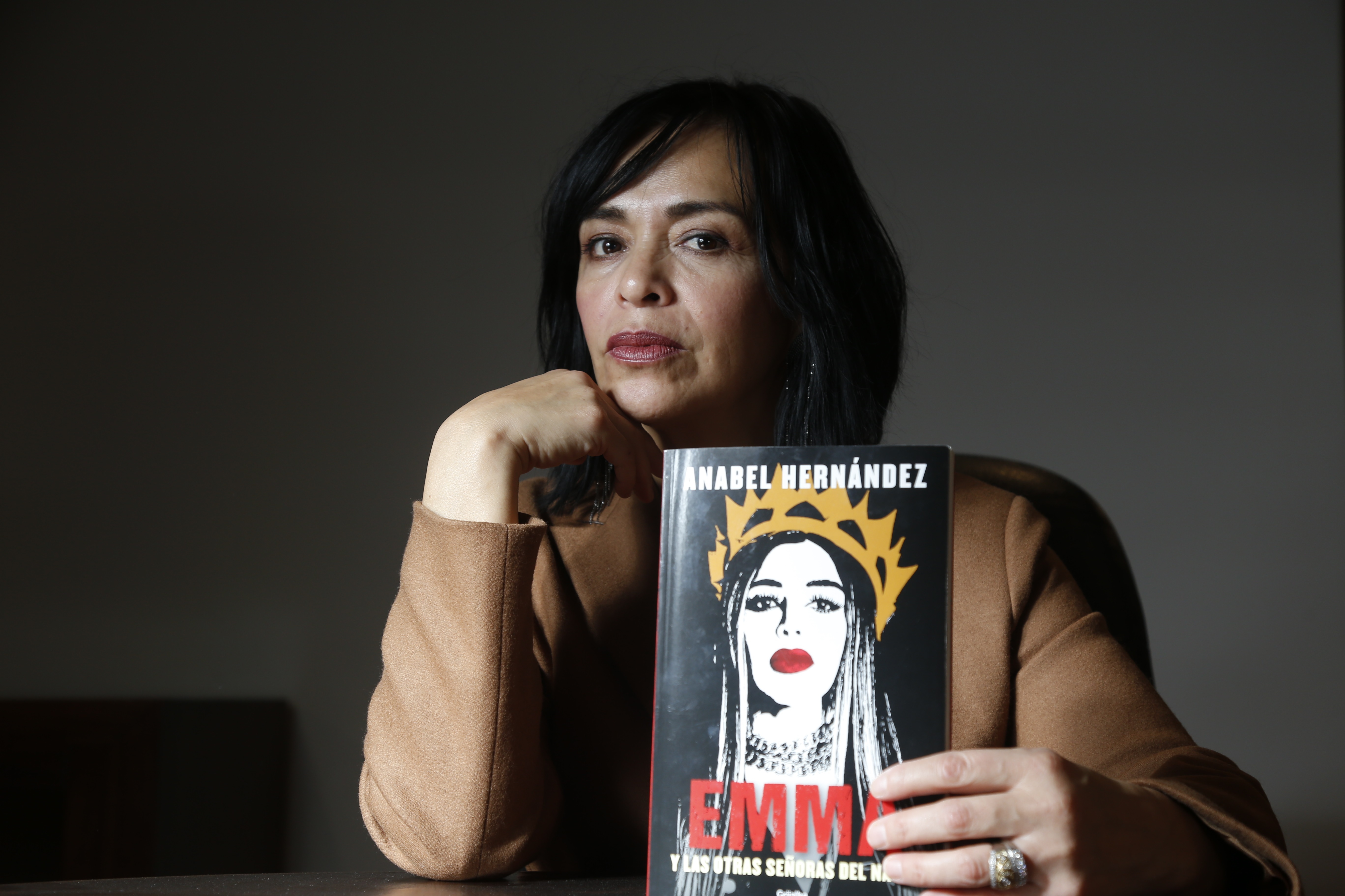 Señaló que Emma Coronel, esposa de Joaquín "el Chapo" Guzmán, es la primera en ser encarcelada y juzgada en Estados Unidos.